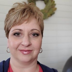 Meet your Posher, Joan